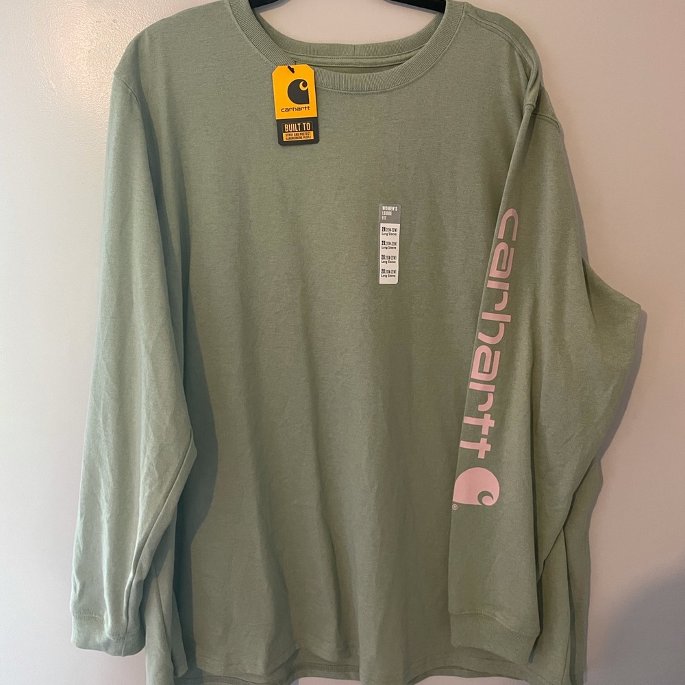 Carhartt Women’s Loose fit long sleeve top.Size 2x